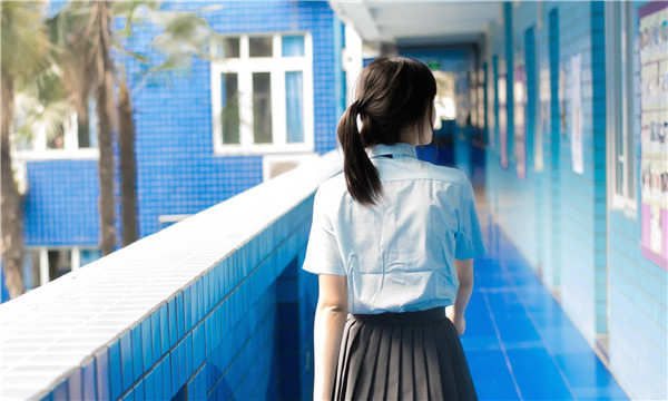 湖里如何找到一个可以帮助我生孩子的女人？